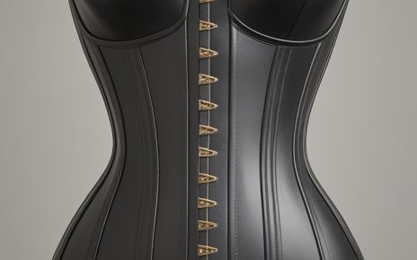 waist trainer vs corset